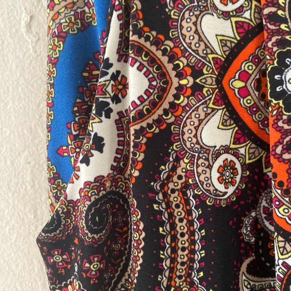 Beautiful Bohemian Jumpsuit 🌸 - Picture 4 of 7